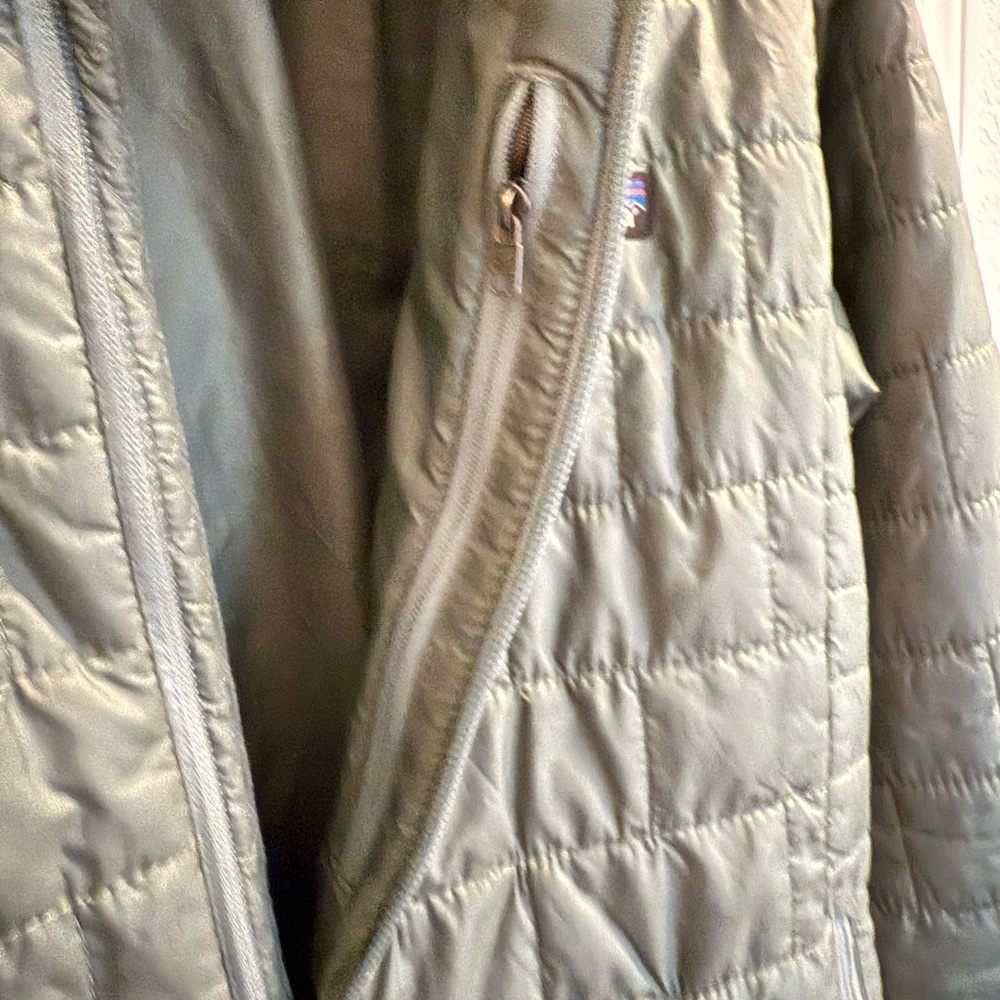 Patagonia Olive Quilted Jacket - Picture 2 of 4